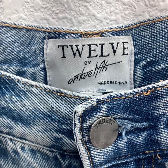 Twelve By Ontwelfth Medium Wash Blue Button Fly Distressed Boyfriend Denim Jean - Picture 6 of 7